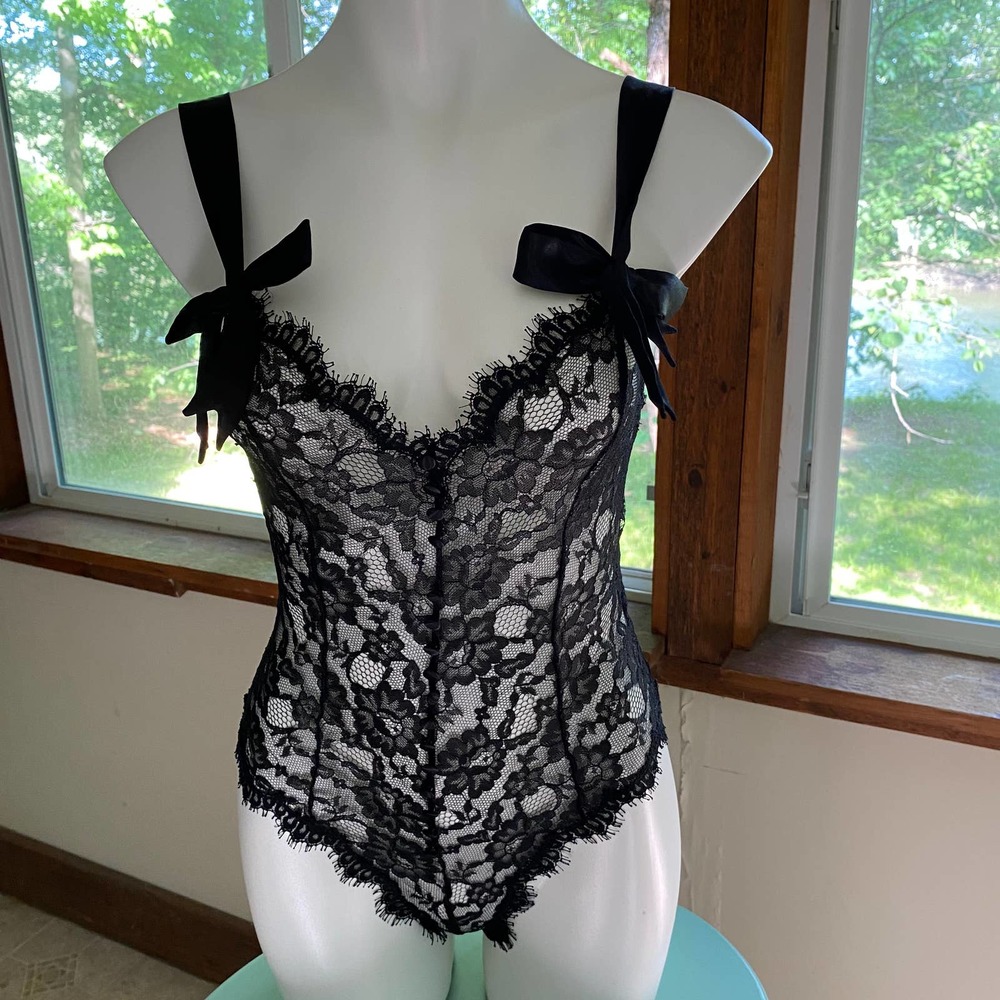 Sexy Black Victoria’s Secret Zip Up Body Suit Nightie Lace Gold Label